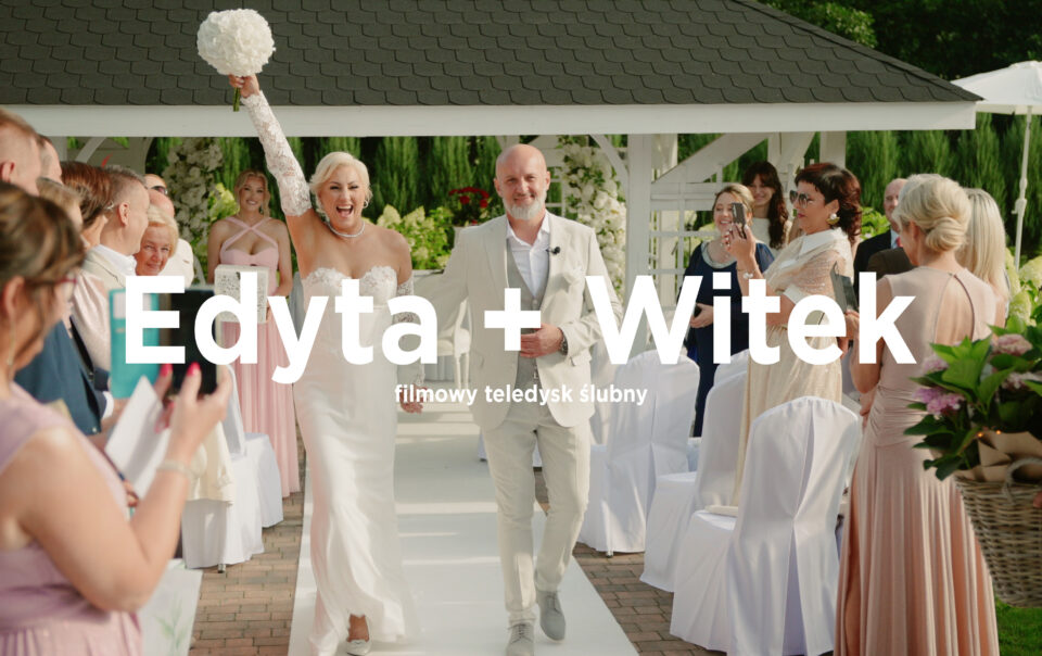 Elegancka para młoda - Edyta i Witek - podczas ślubu po latach, romantyczny kadr w stylu cinematic, naturalne emocje i ponadczasowa estetyka